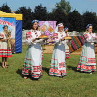 Milk and bread festival “Bread mountains and milk lakes”